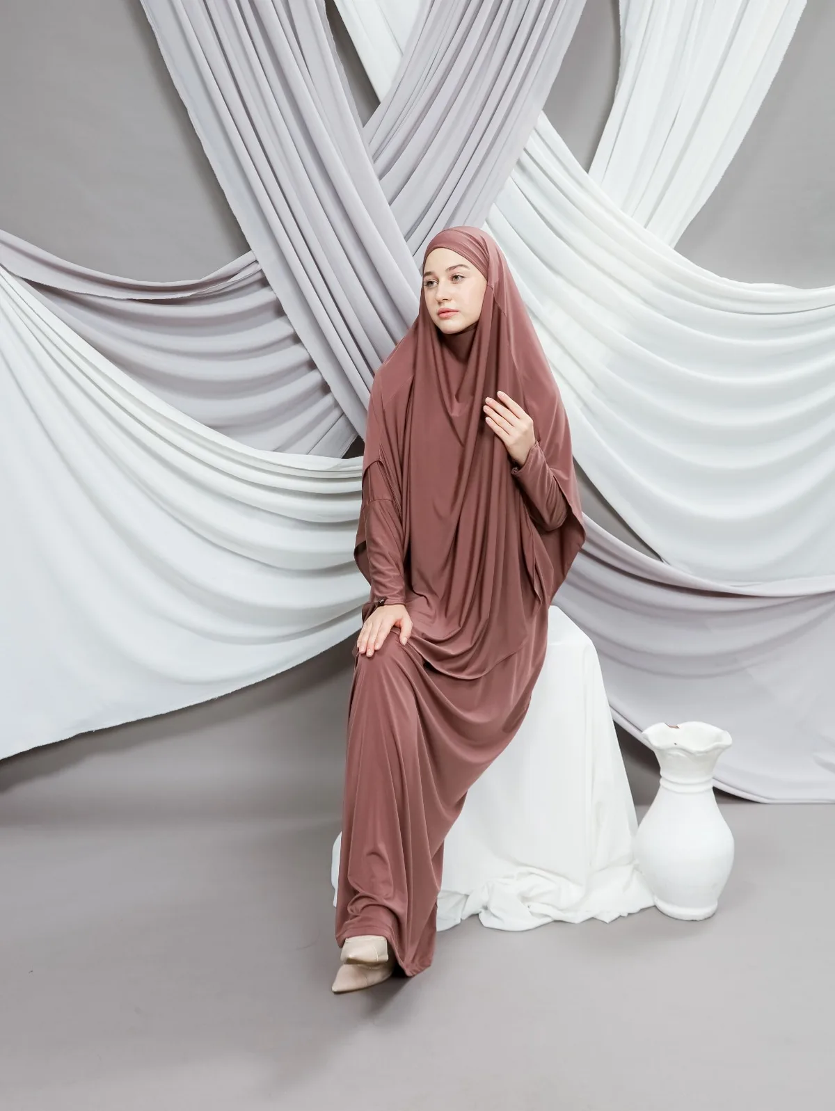 ABAYA